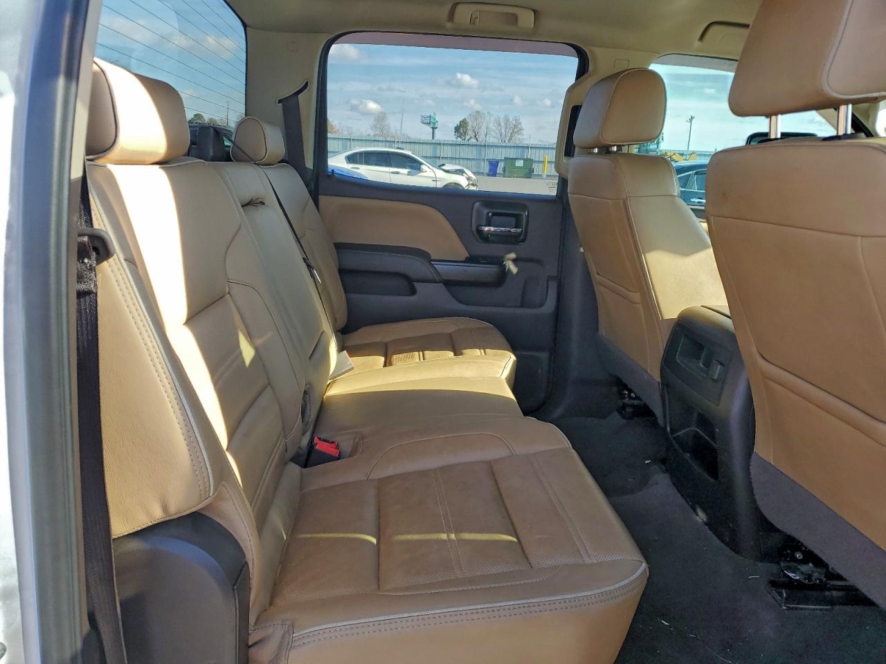 GMC Sierra K2500 Denali Image 8