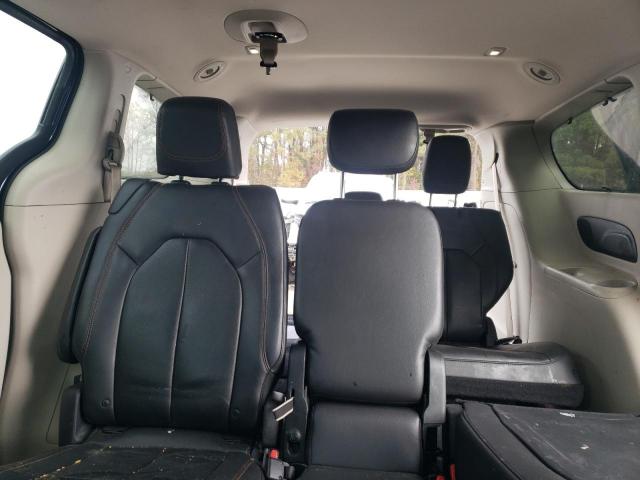 Chrysler Pacifica Touring L Plus Image 11