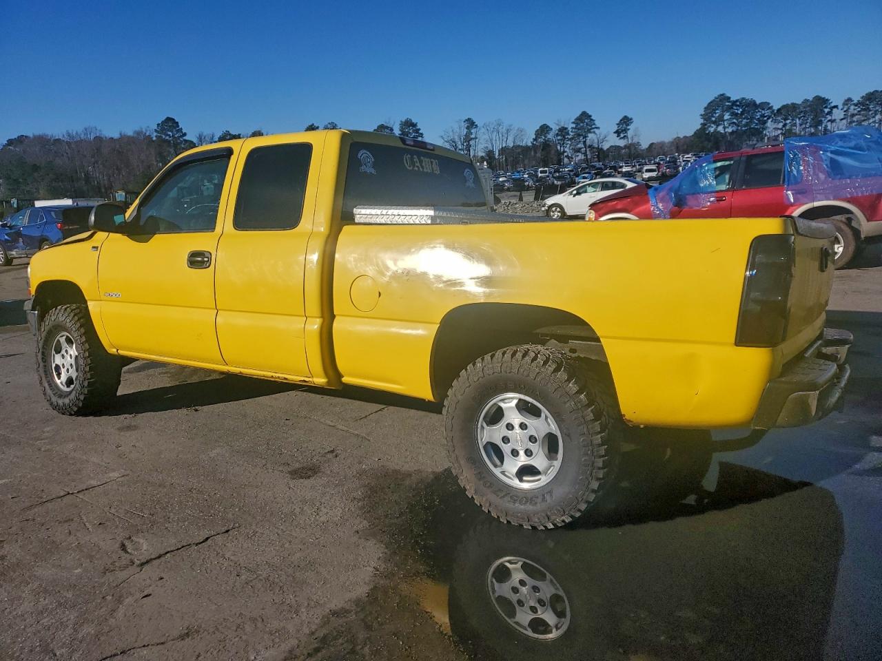 Chevrolet Silverado K1500 Image 3