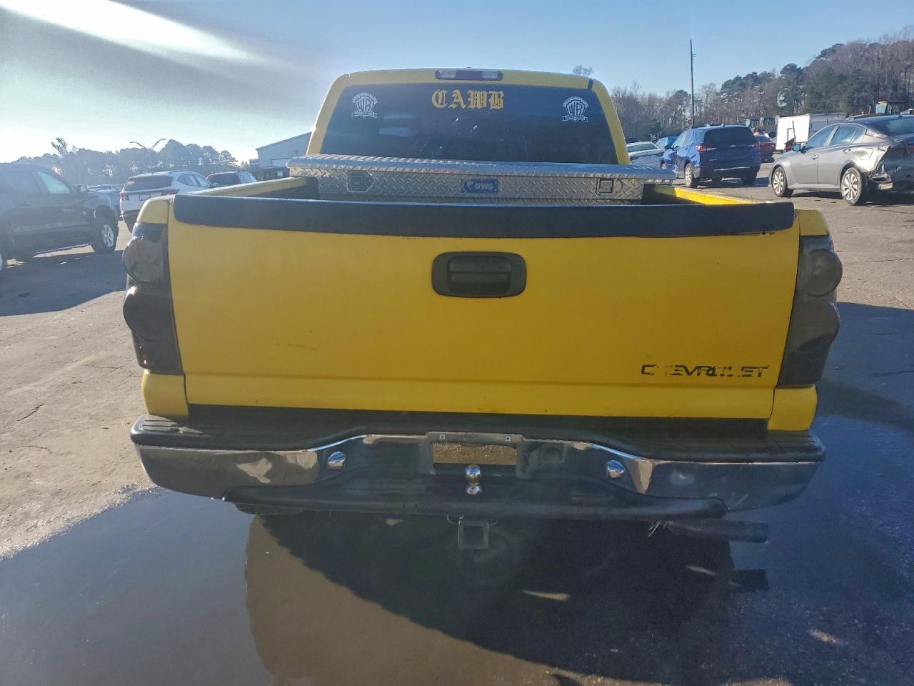 Chevrolet Silverado K1500 Image 2