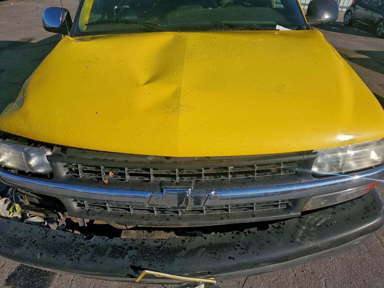 Chevrolet Silverado K1500 Image 10