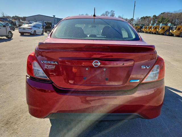 Nissan Versa S Image 12