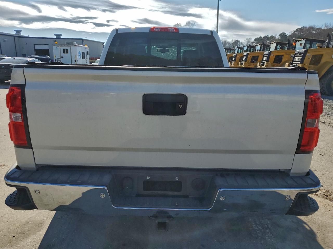 GMC Sierra K1500 Slt Image 3