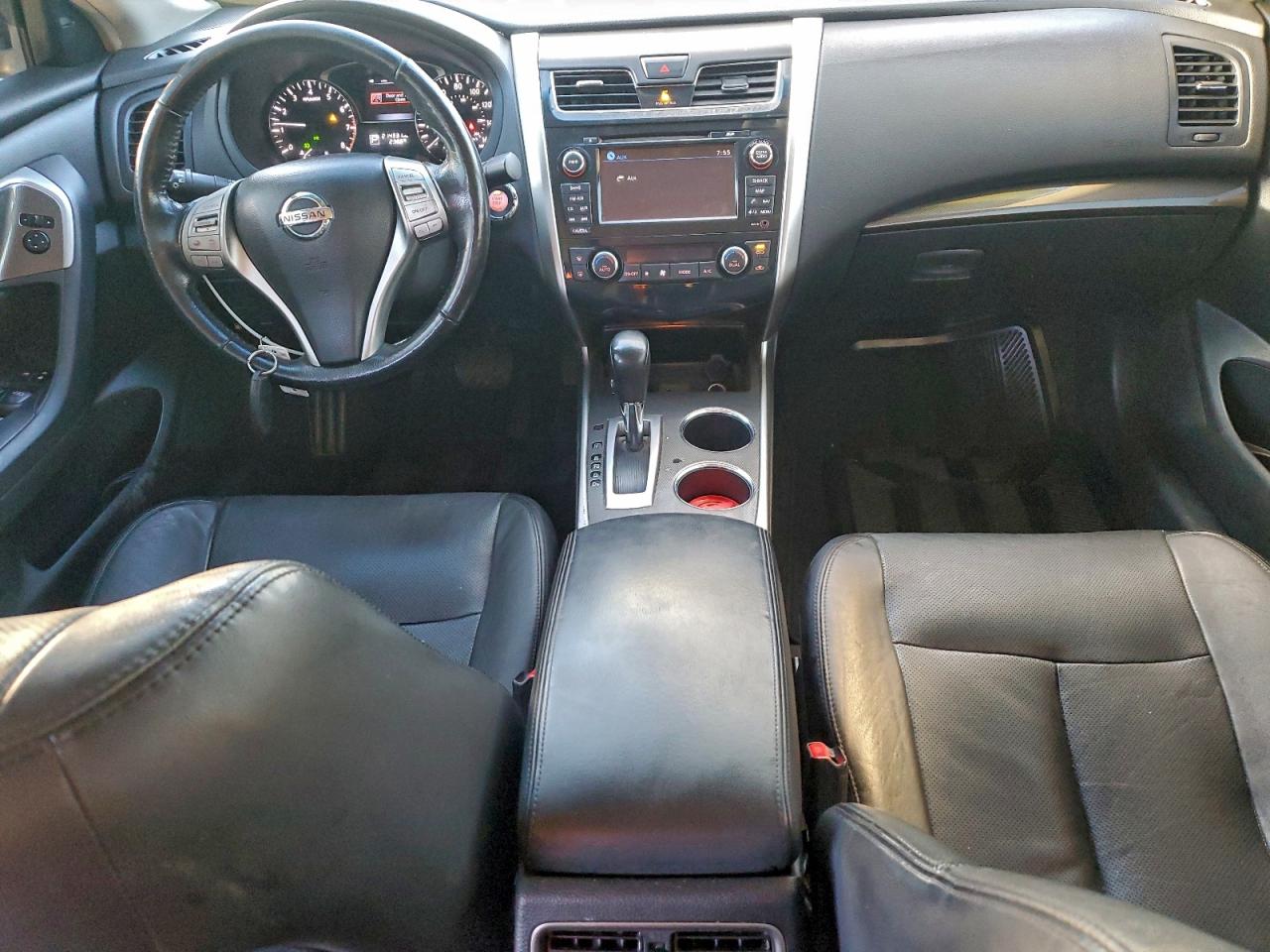 Nissan Altima 2.5 Image 9