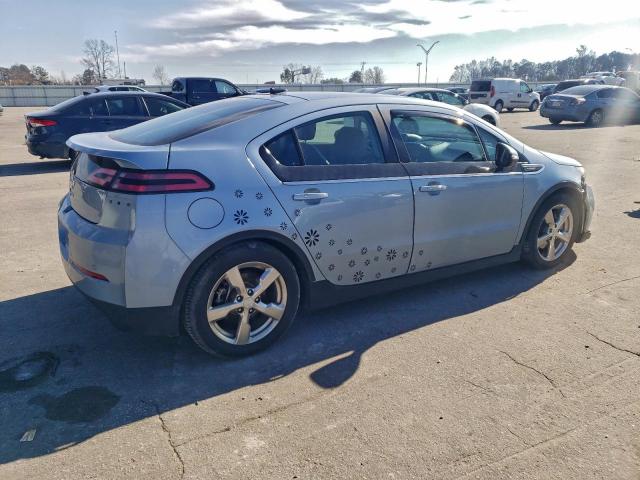 Chevrolet Volt Image 4