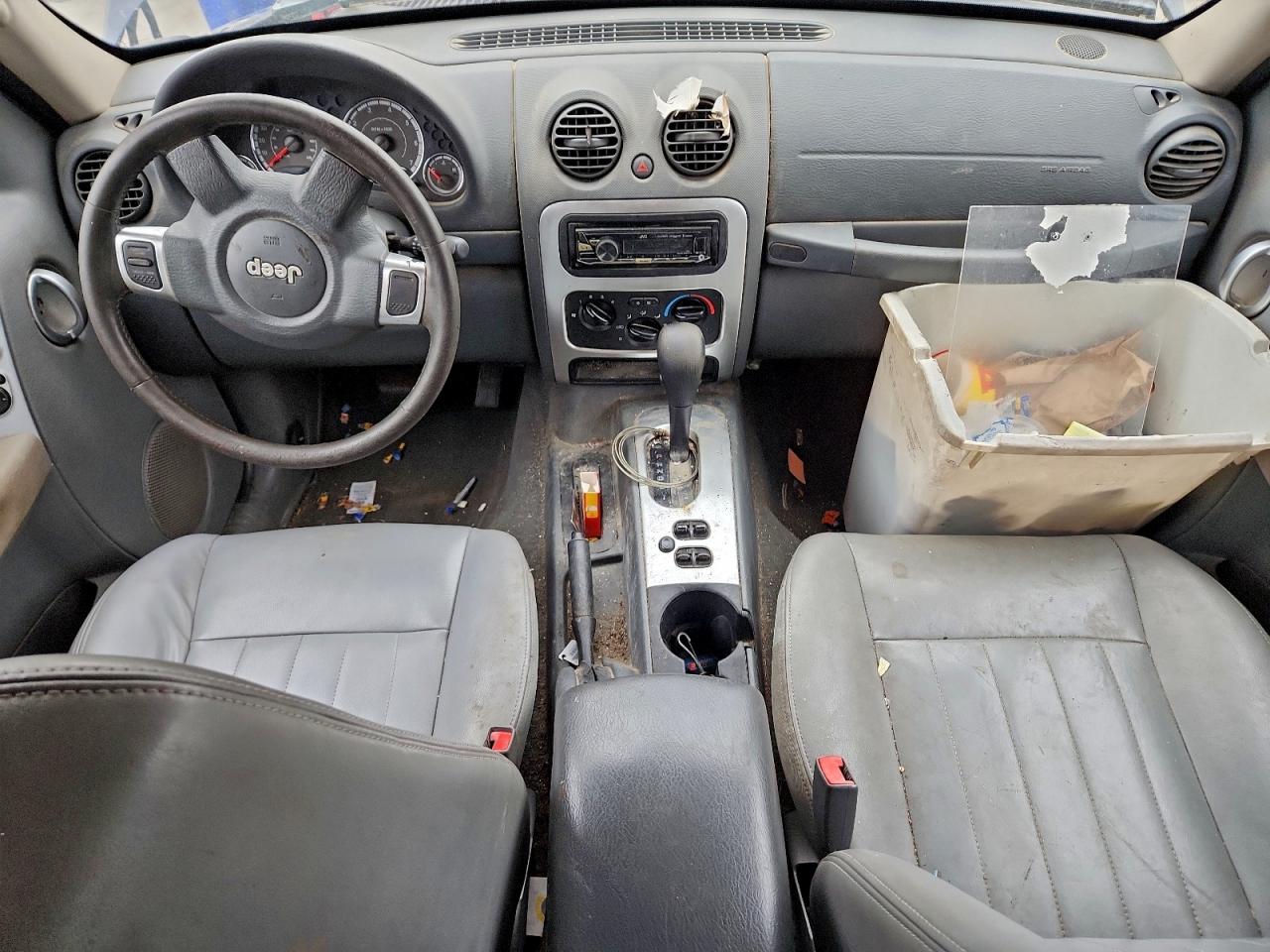 Jeep Liberty Limited Image 6