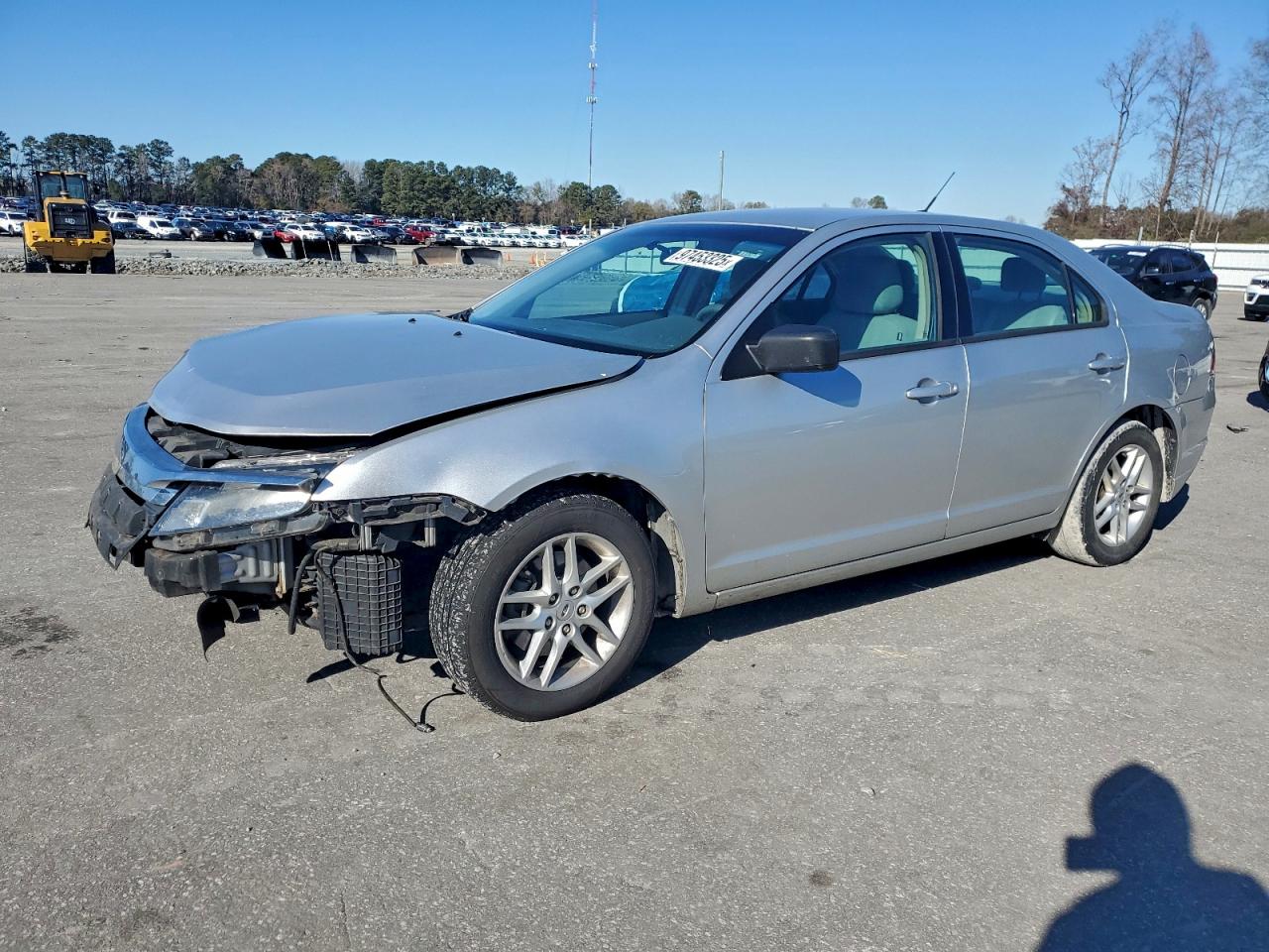 Ford Fusion S Image 1