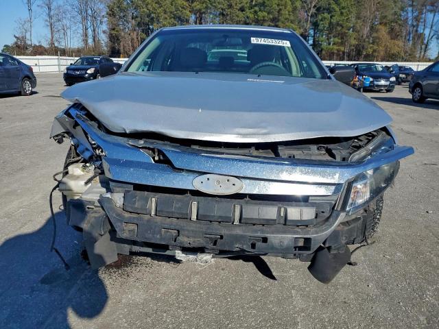 Ford Fusion S Image 5