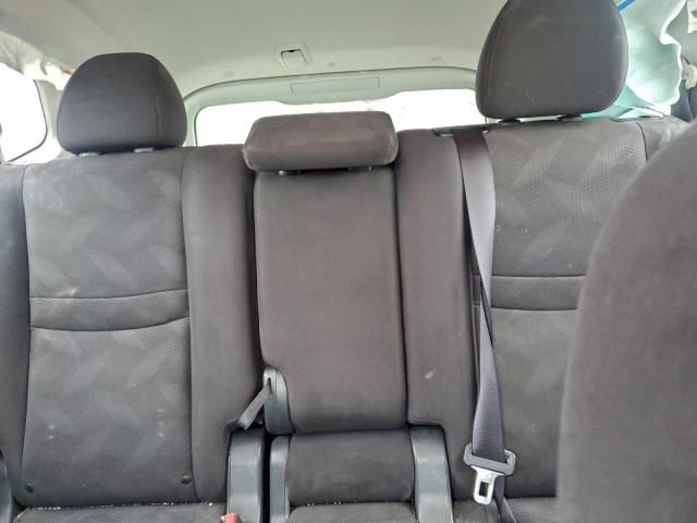 Nissan Rogue S Image 7