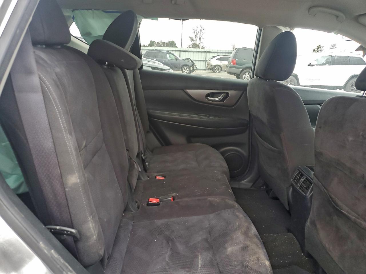 Nissan Rogue S Image 8