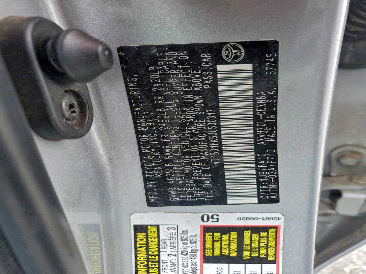 Toyota Camry Le Image 10