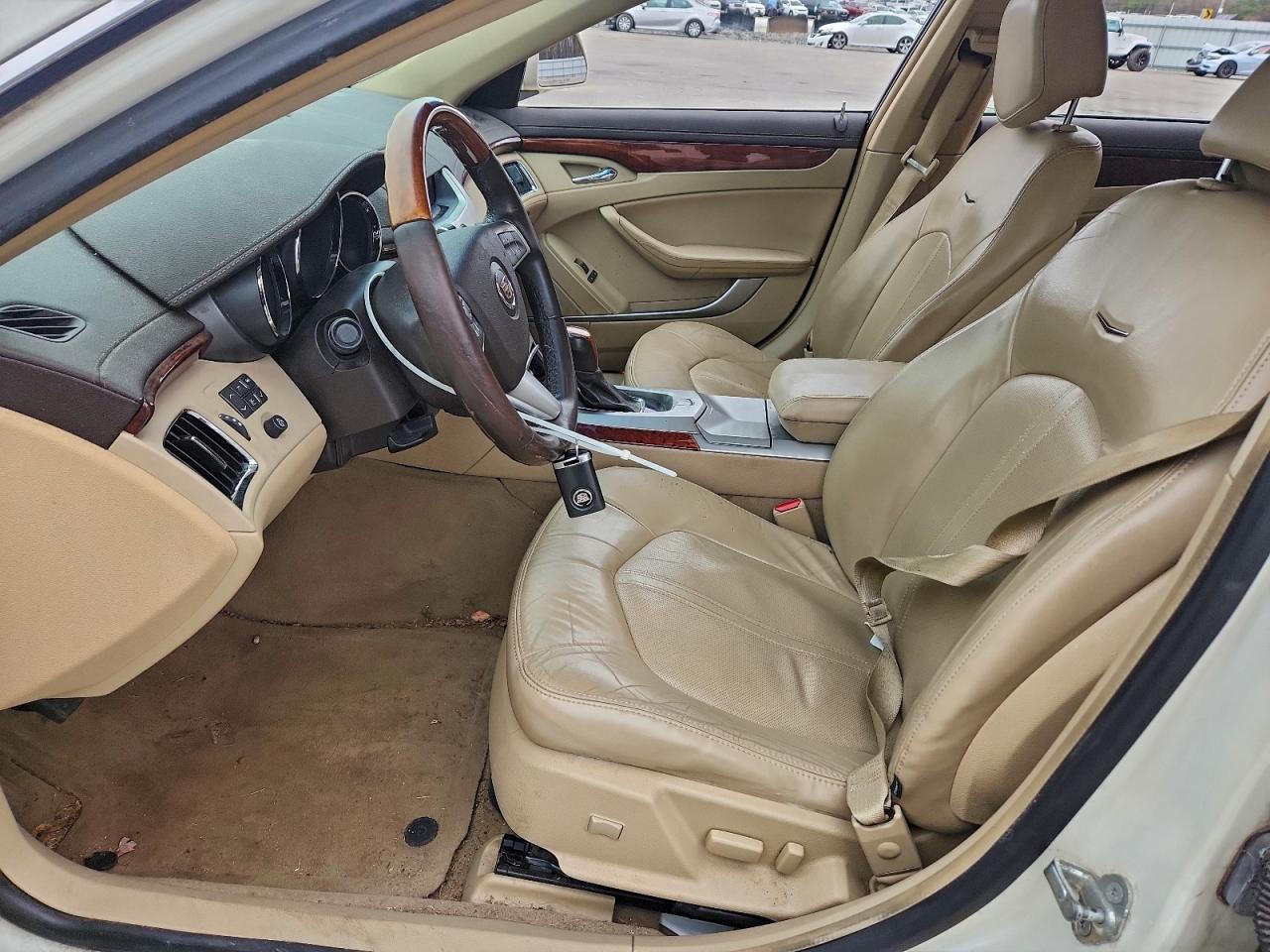 Cadillac CTS Luxury Collection Image 12