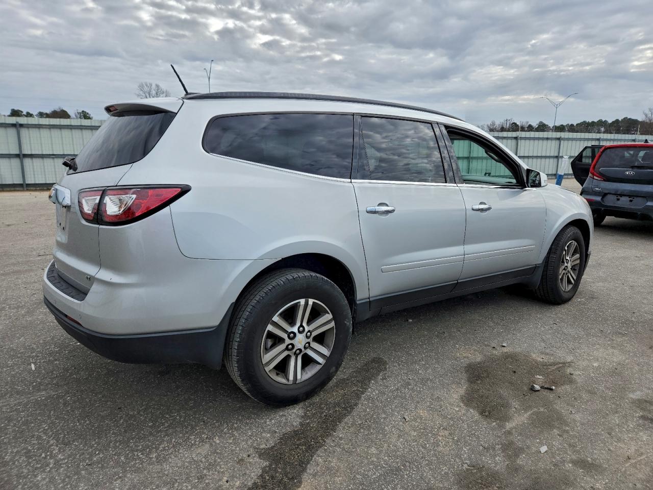 Chevrolet Traverse Lt Image 2