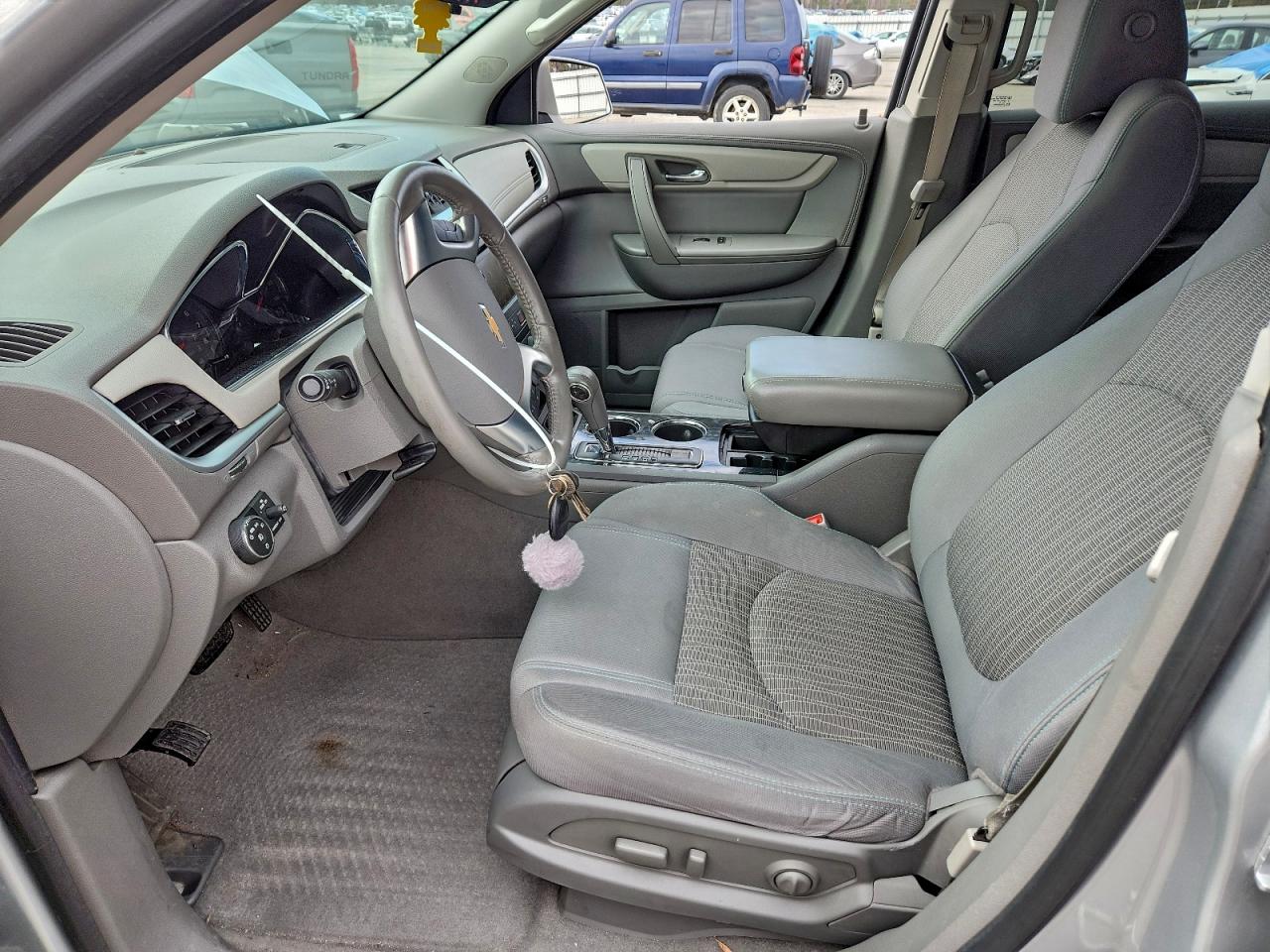 Chevrolet Traverse Lt Image 7