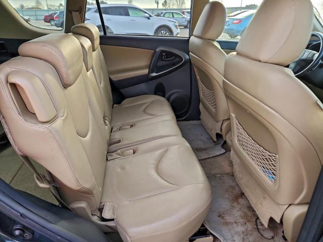 Toyota RAV4 Limited Image 12