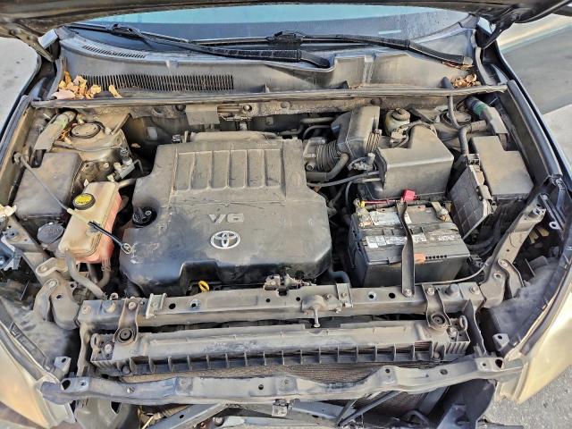 Toyota RAV4 Limited Image 11