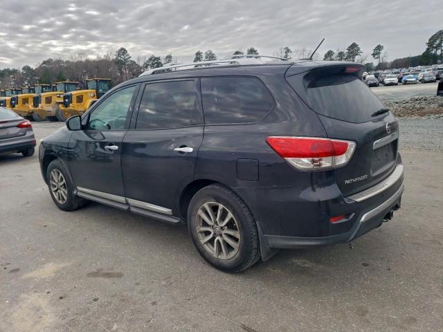 Nissan Pathfinder S Image 13