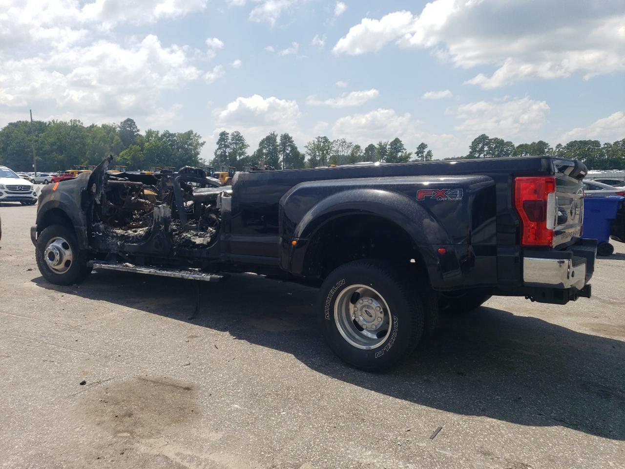 Ford F-350 Super Duty Image 2