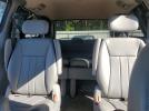 Chrysler Minivan Touring Image 9