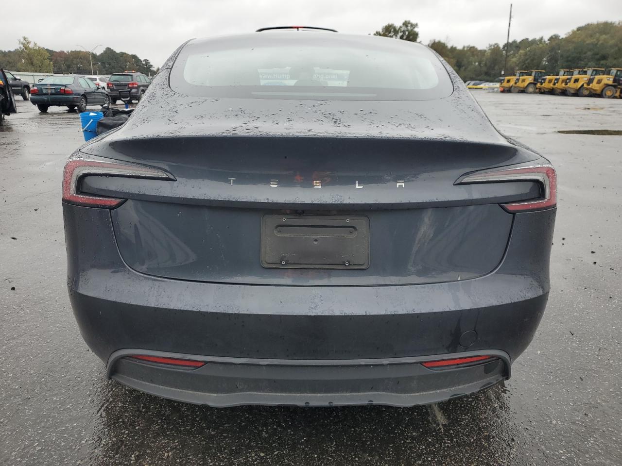 Tesla Model 3 Image 6