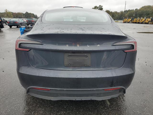 Tesla Model 3 Image 6