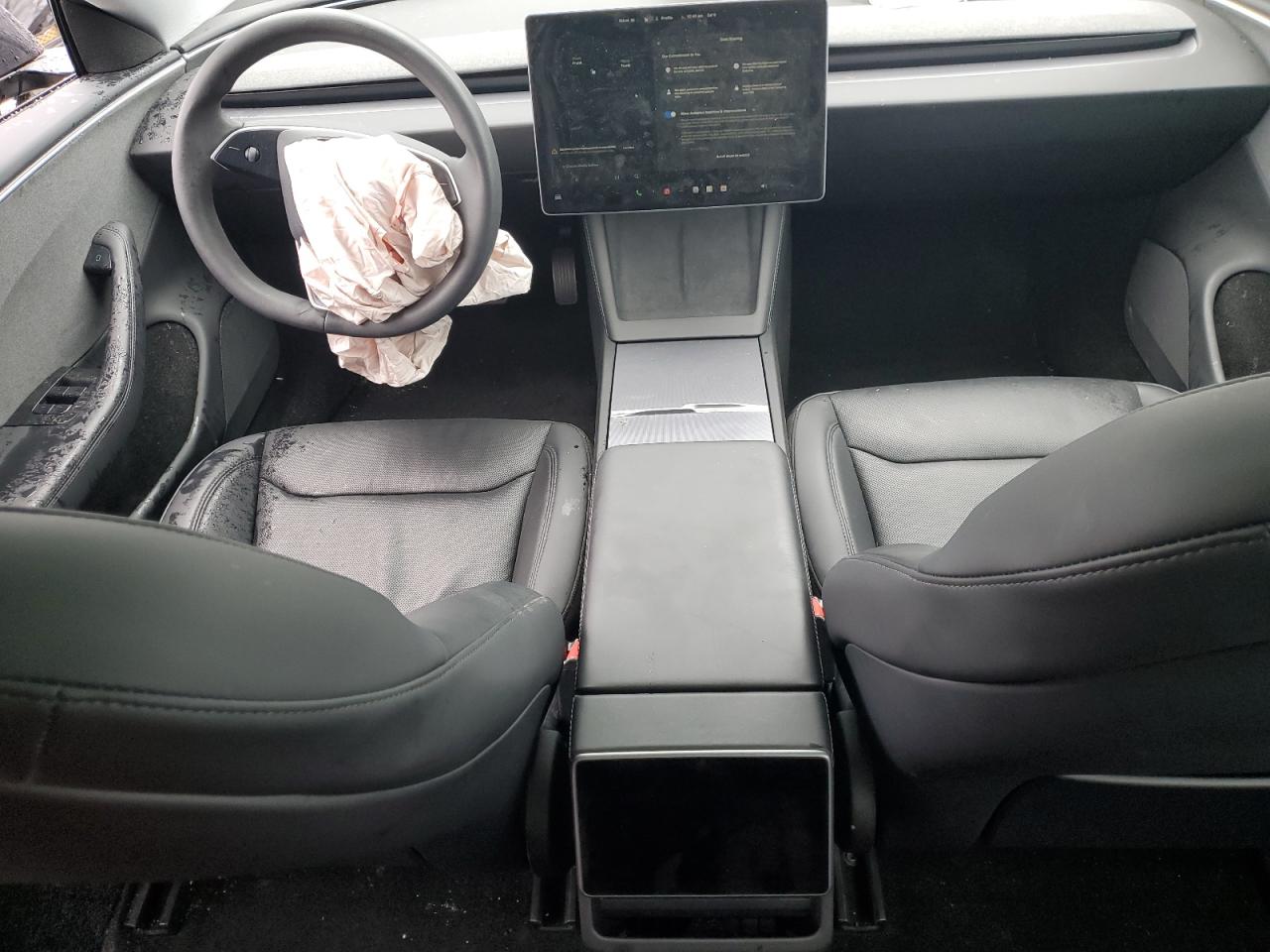 Tesla Model 3 Image 7