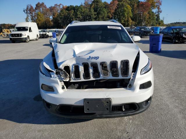 Jeep Grand Cherokee Latitude Image 3