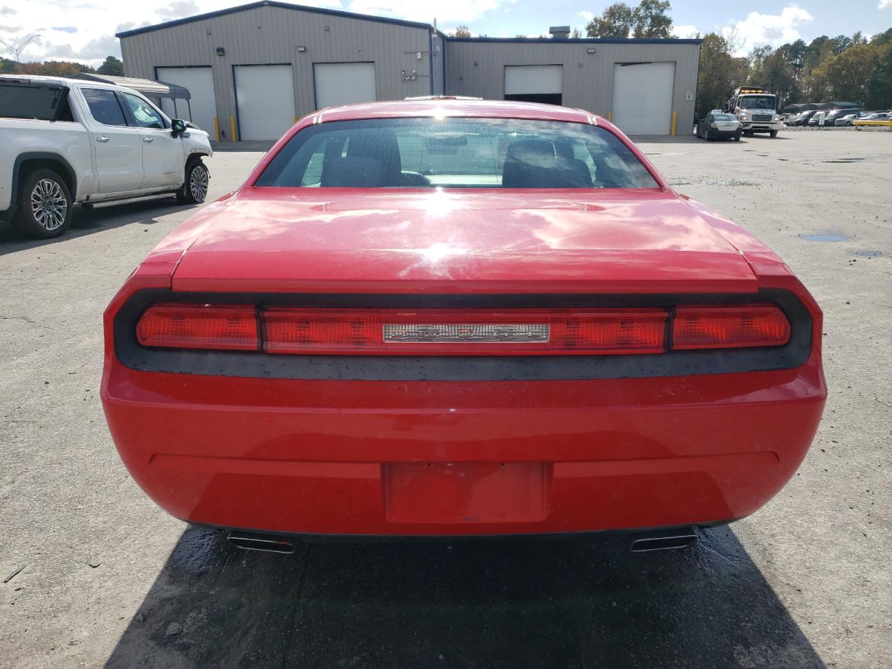 Dodge Challenger Sxt Image 11