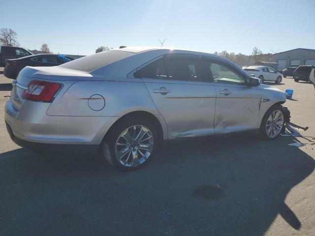 Ford Taurus Limited Image 11
