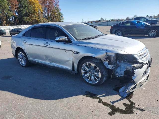 Ford Taurus Limited Image 7