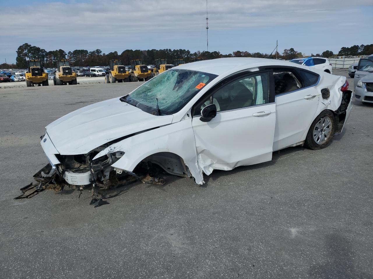 Ford Fusion S Image 1