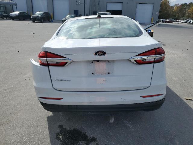 Ford Fusion S Image 3