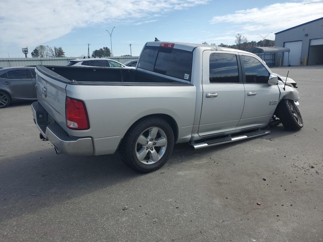 Ram 1500 Slt Image 12