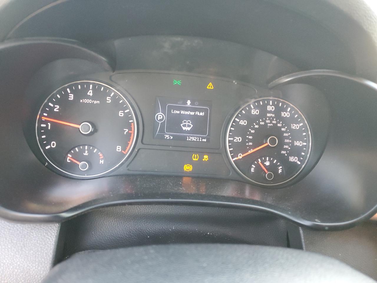 Kia Optima Lx Image 2