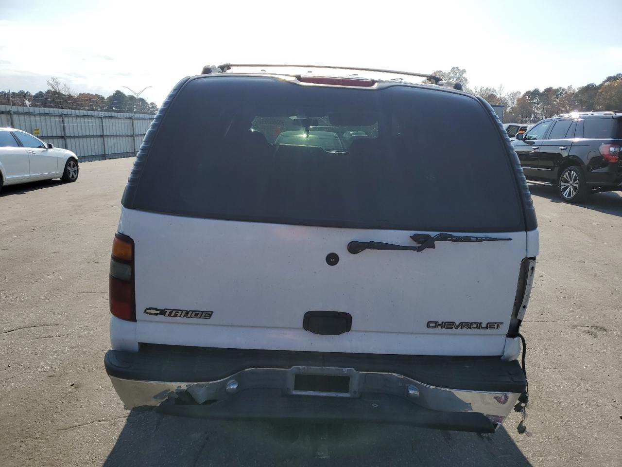 Chevrolet Tahoe K1500 Image 4