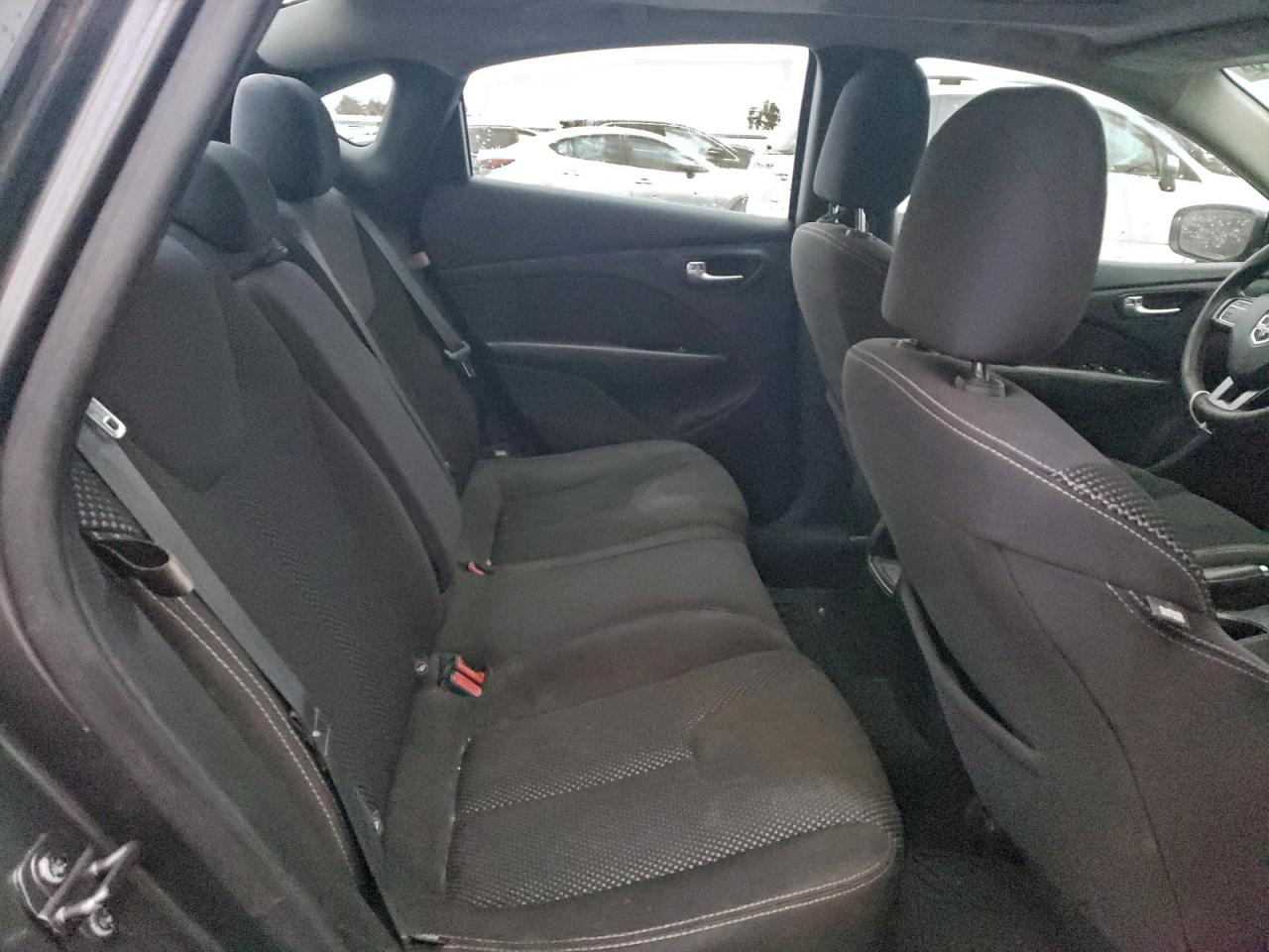 Dodge Dart Sxt Image 12