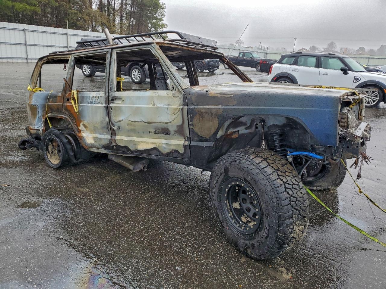 Jeep Grand Cherokee Sport Image 8