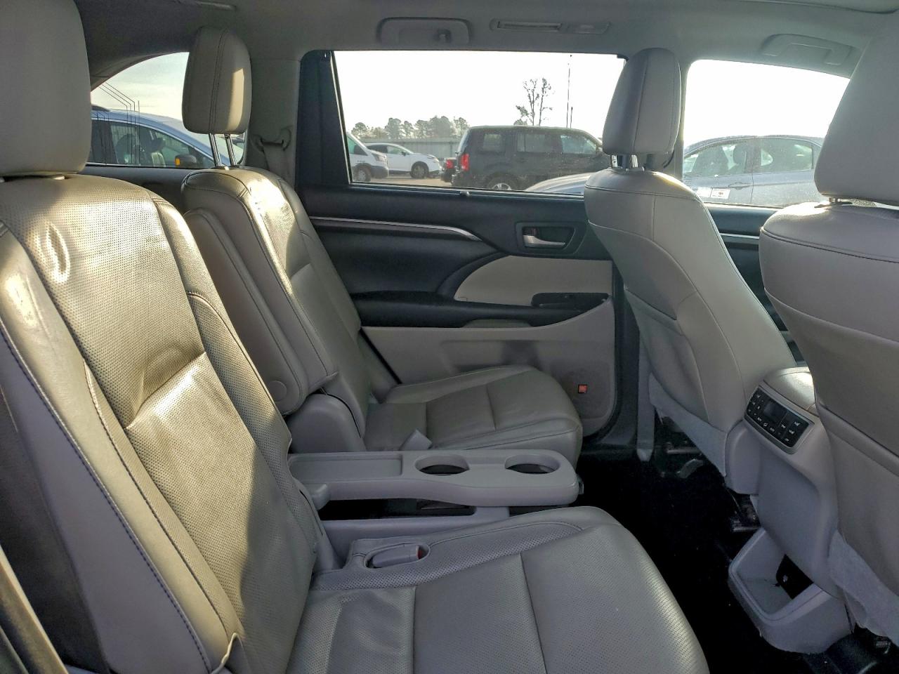 Toyota Highlander Limited Image 7