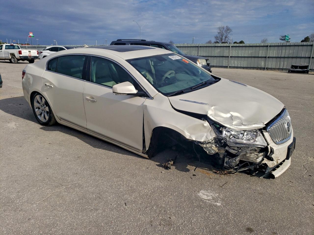 Buick LaCrosse Cxl Image 9