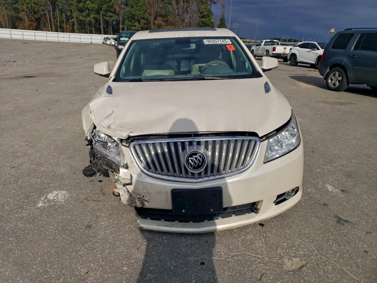 Buick LaCrosse Cxl Image 7