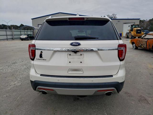Ford Explorer Limited Image 4
