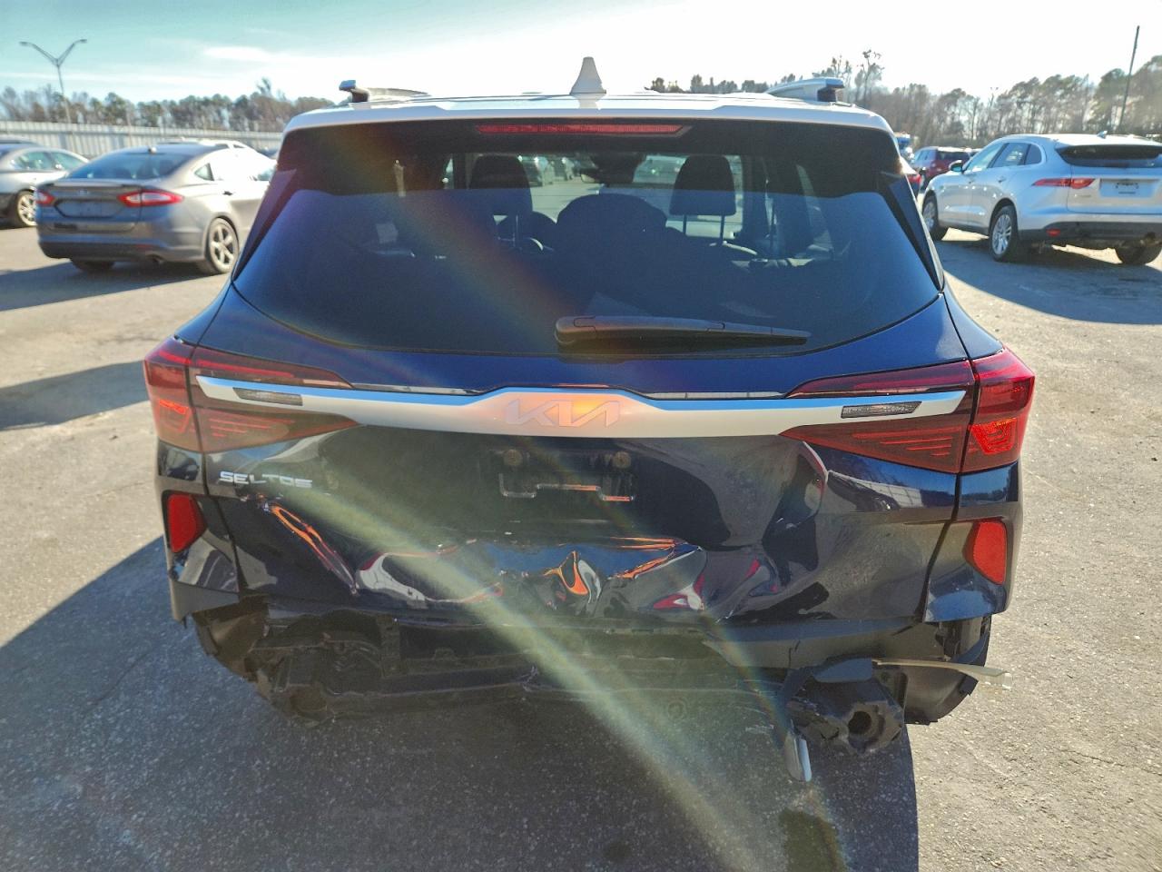 Kia Seltos S Image 4