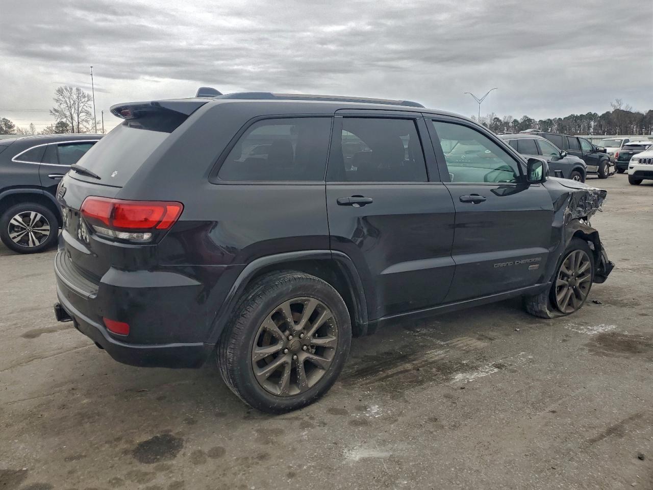 Jeep Grand Cherokee Limited Image 4