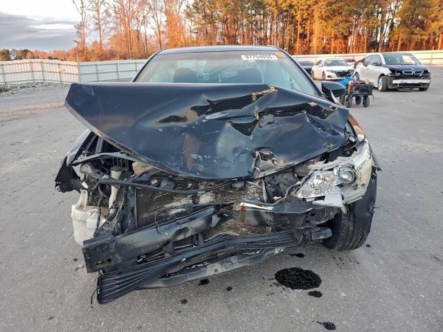 Toyota Camry L Image 4