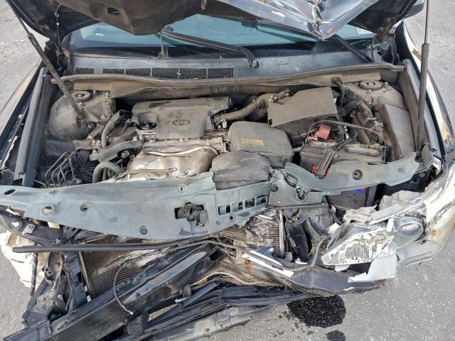 Toyota Camry L Image 6