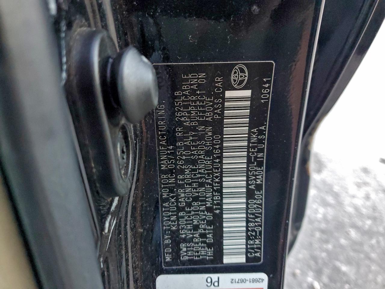 Toyota Camry L Image 8