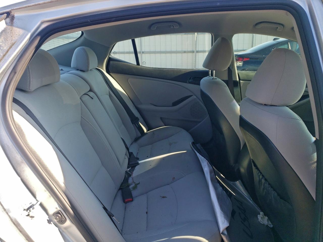 Kia Optima Lx Image 8