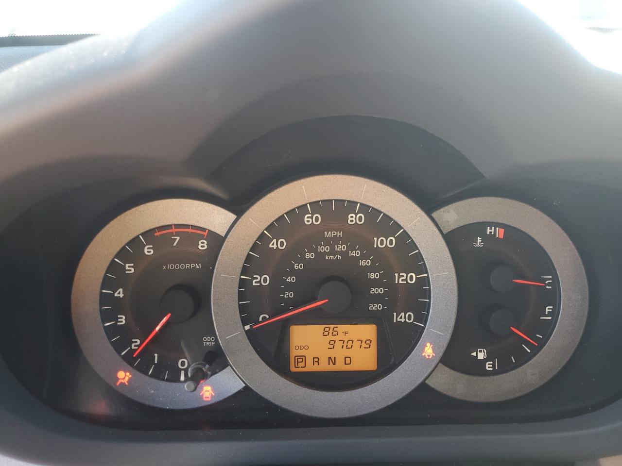 Toyota RAV4 Image 10