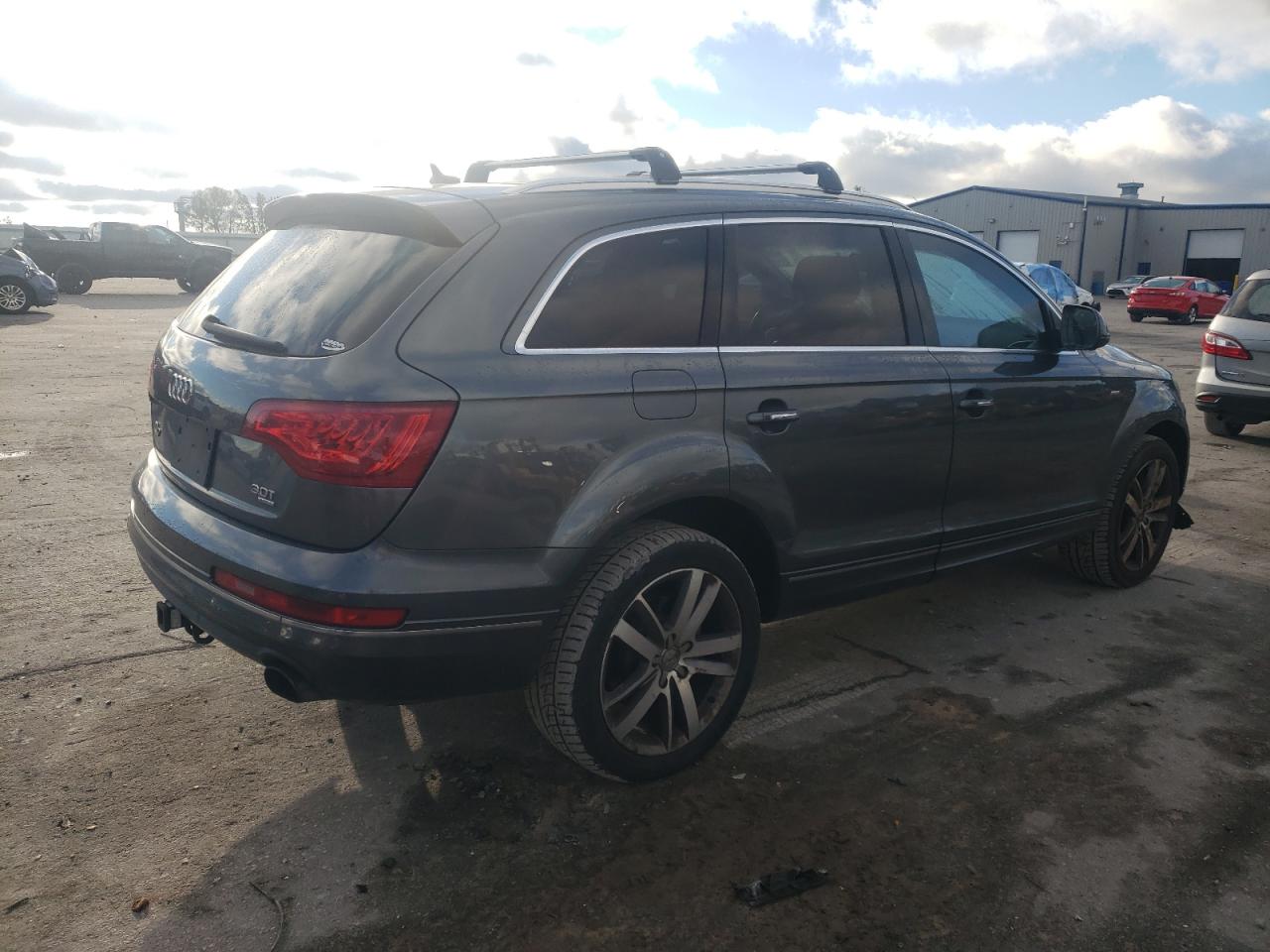 Audi Q7 Premium Plus Image 3