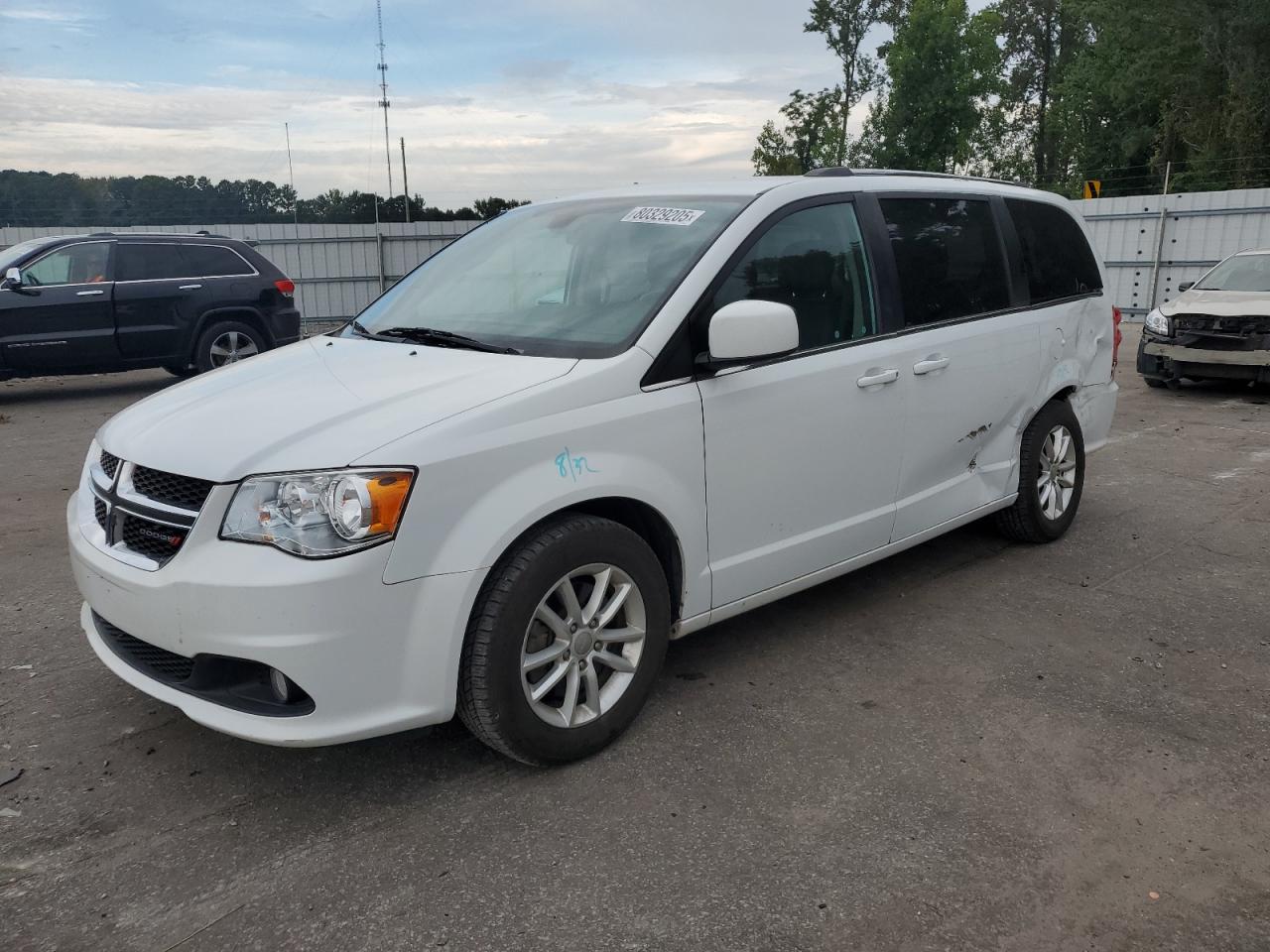 Dodge Caravan Sxt Image 1